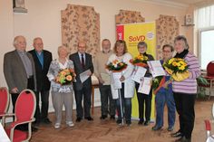 Klaus Hamer (lks.) mit den geehrten langjährigen Mitgliedern und Funktionsträgern.