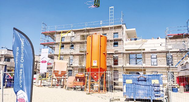 „Jeder für sich – aber keiner allein“: Richtfest am Lilienberg: In Pansdorf entstehen 32 neue Wohneinheiten mit Gemeinschaftstreff