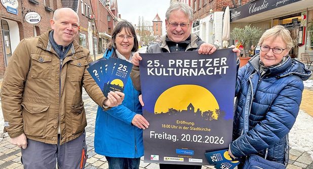 Thies Harm, der Vorsitzende des Vereins „Schusterstadt Preetz“, freut sich mit dem Koordinationsteam Susanne Stökl, Gerhard und Erika Jaeger (von links) auf ein erlebnisreiches Kulturnacht-Jubiläum.