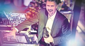 Florian Stolz sorgt mit seinem Team für professionelle Veranstaltungstechnik und unvergessliche Eventmomente.