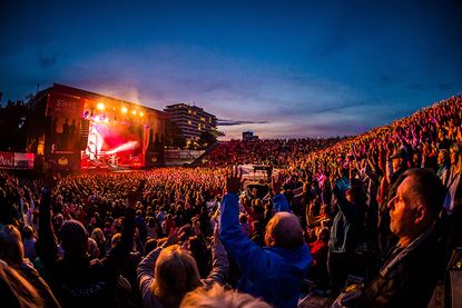 Acht Tage, neun Konzerte und große Namen direkt an der Ostsee: „Stars am Strand“ 2026 steht in den Startlöchern