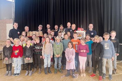 Die Kinderfeuerwehr Scharbeutz hat sich zum Plätzchenbacken getroffen ...