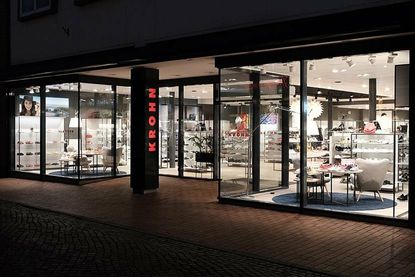 Das Schuhgeschäft in der Kremper Straße 3 erstrahlt bereits seit 2020 in neuem Glanz.