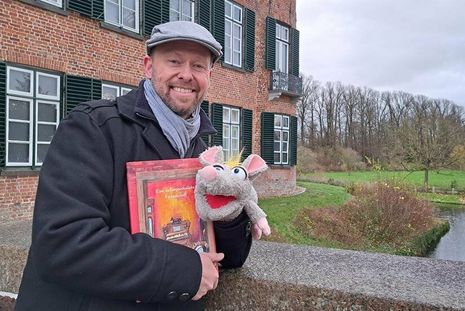 Kinderbuchautor Martin Picht stellt seine Geschichte um Ratte Rasmus einem großen Publikum vor.