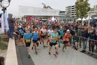 Startschuss für den Halbmarathon an der Promenade vor der Seebrücke.