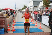 Sieger im Halbmarathon über 21,1 Kilometer: Christian Schlamelcher aus Hannover.