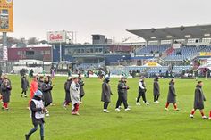 Enttäuschte Kieler nach der Fürth-Pleite.