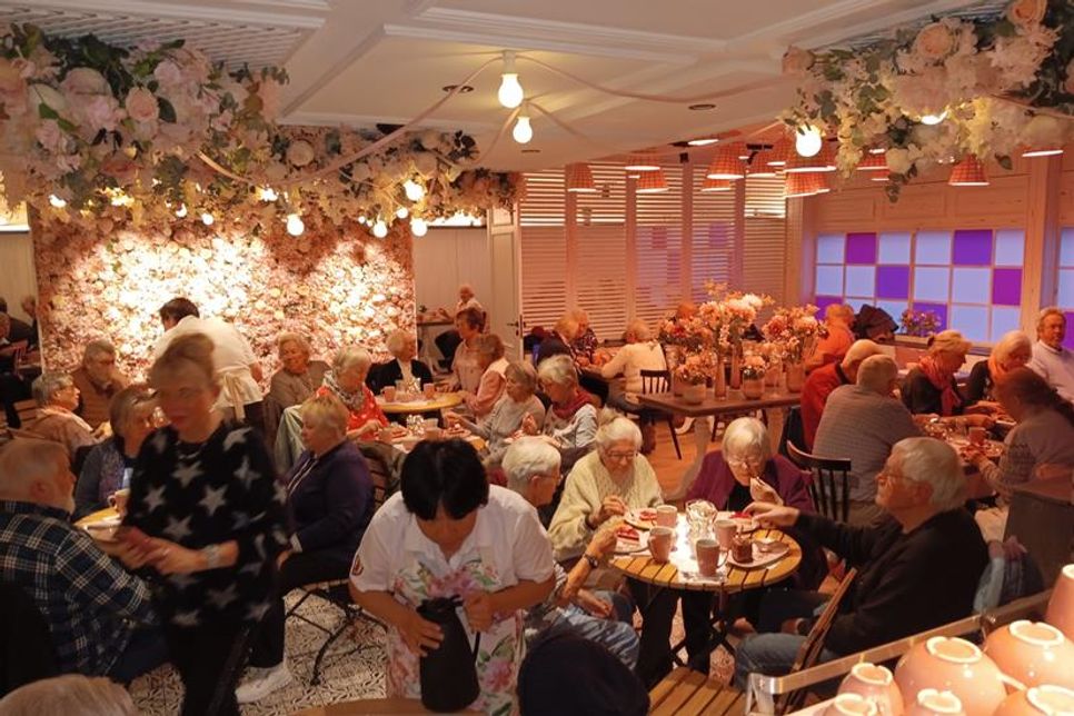 Besinnliche Vorweihnachtsfeier der Senioren und Seniorinnen im Hansa-Park Sierksdorf.