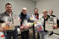 Vereinsjubilare Christian Suhr, Dieter Merz, Thomas Bruhse, Melanie Lindau und Thomas Schlicht (v. lks.). (Foto: Marc Dobkowitz)