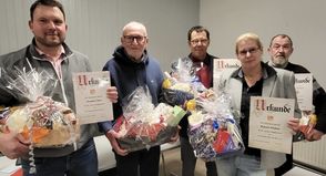 Vereinsjubilare Christian Suhr, Dieter Merz, Thomas Bruhse, Melanie Lindau und Thomas Schlicht (v. lks.). (Foto: Marc Dobkowitz)
