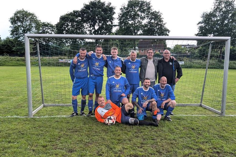 Das Ablegen des Fußballabzeichens begeisterte insbesondere den Nachwuchs, und auch das Herrenturnier erfreute sich großer Beteiligung.