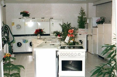 Angefangen hat alles mit Elektrotechnik und dem Verkauf von „Weißer Ware“ in der Klosterstraße.