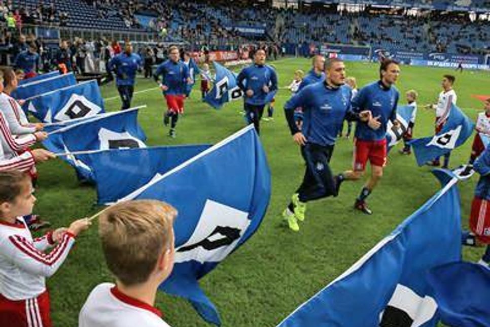 Als Spalierkind beim HSV ist man ganz nah dran am Geschehen. Kinder zwischen 5 und 10 Jahren können sich für einen der begehrten Plätze bewerben.
