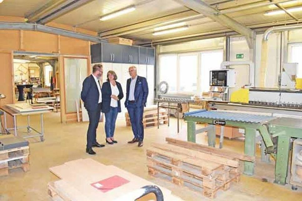 Seit mehr als 90 Jahren ist die Tischlerei der Familie Müller (Firmenname heute: Mare Tischlerei) in Preetz ansässig.