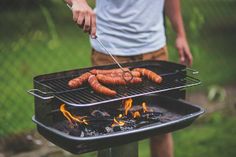 Der Landesfeuerwehrverband Schleswig-Holstein gibt Brandschutztipps für ein unbeschwertes Grillvergnügen.