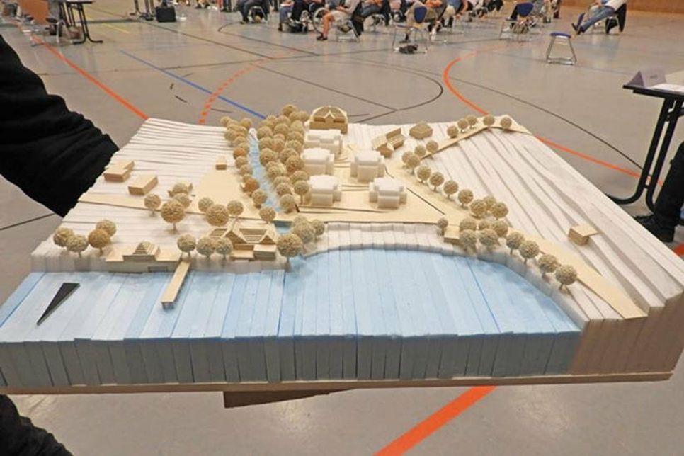 Zukunftspläne: Am Standort des Seeschlosses soll eine moderne Ferienanlage entstehen.