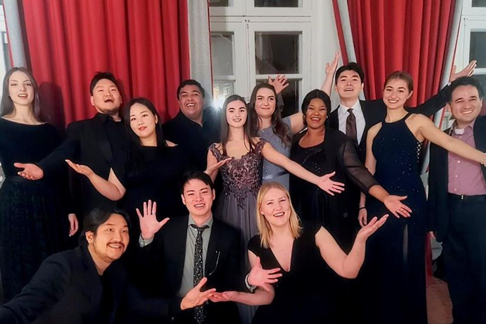 „Stimmen aus aller Welt“ sind am Samstag im Klosterkrug zu hören.