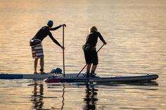 Gerade morgens oder abends, wenn das Meer ganz still ist, lädt die Ostsee zum Stand-Up-Paddling ein.