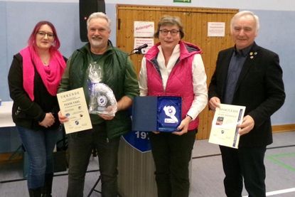 Für „Besondere sportliche Leistungen“ und „Sportlerin des Jahres 2024“ wurden Nadine Kleinfeld, Frank Pahl, Heike Bandholz und Jürgen Fischer (v. lks.) geehrt.