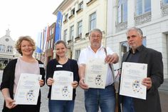 Demenz (be-)trifft immer mehr Menschen und mit der Diagnose verändert sich das Leben von grundauf. Aber niemand muss mit der Krankheit allein fertig werden. Es gibt Rat, konkrete Hilfe, Antworten auf viele Fragen. Was man tun kann, erfahren Familien und Betroffene am kommenden Sonnabend auf einem Markt der Beratungsmöglichkeiten zur besten Wochenmarktzeit. Dorit Ernst (Pflegestützpunkt), Kristina Kalthegener (Elisabeth-Krankenhaus) und Christian Burgdorf (Alzheimer Gesellschaft OH) gehören zu den Ansprechpartner*innen, Bürgermeister Sven Radestock hat die Schirmherrschaft übernommen