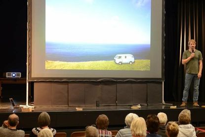 Buchautor und Europabummler Oliver Lück nahm das Publikum ein Stückchen mit auf seine Reise.