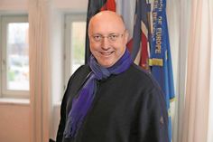 Dr. Hans Marenbach.