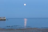Diesen traumhaften Sonnenuntergang am Neustädter Strandbad hat Aline Breiter festgehalten.