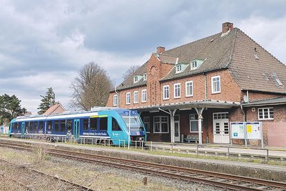 Land setzt sich jetzt plötzlich für Erhalt und Elektrifizierung ein: Bleibt die Bäderbahn nun doch erhalten?
