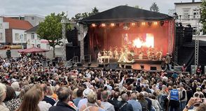 Alex Christensen & The Berlin Orchestra begeisterten vor fast ausverkauftem Haus.