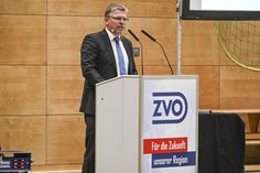 ZVO-Verbandsvorsteher Frank Spreckels sprach bei der Verbandsversammlung in Ratekau.