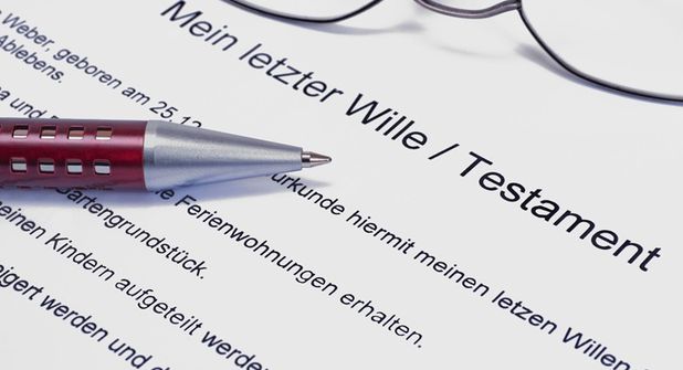 Ein fehlendes oder unklar formuliertes Testament kann weitreichende Folgen haben. In einem verständlichen Vortrag werden die wichtigsten Grundlagen rund um Testament und Erbrecht erläutert.