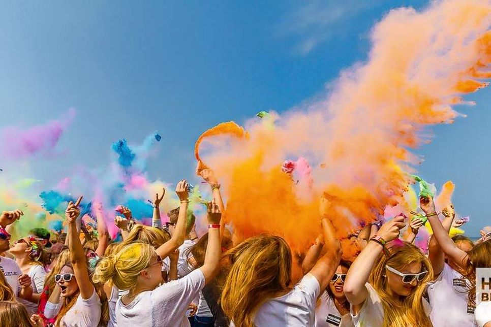 Erstes „Holi Grömitz“ am Freitag, dem 22. Juli.