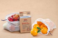 Mit Netzen aus Polyester Mesh bietet famila seinen Kunden eine bequeme Möglichkeit zur Plastikmüllvermeidung.