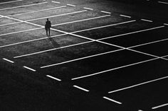 Wie im Horrorfilm: der nächtliche Überfall auf dem Großparkplatz. (Foto: Pixabay)