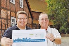 Die Pröpste Dirk Süssenbach (li.) und Peter Barz bitten alle Kirchenmitglieder ab 14 Jahren zur Wahl.