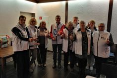 Der Vorstand des Ortsverbands VdK Oldenburg/Holstein: Thekla Stöppler, Kassenprüferin; Claudia Schöler, Schriftführerin; Christa Holcher, Frauenvertreterin; Christian Stöppler, 1. Vorsitzender; Ingeburg Groß, Beisitzerin; Karl-Heinz Schröter, stellvertretender Vorsitzender; Elke Andresen, Beisitzerin; Kerstin Grabenhof, Kassenprüferin; Gabriele Sporys, Kassenverwalterin (v. lks.).