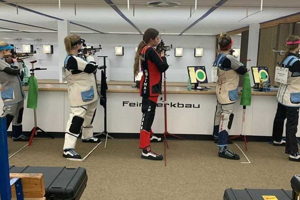 Die Schützinnen des SSV Kassau: Leonie Werner, Aileen Jedtberg, Celina Dahm, Lina Meier und Hannah Ehlers (v. lks.).