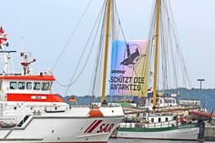 Die Beluga II im Hafen von Laboe
