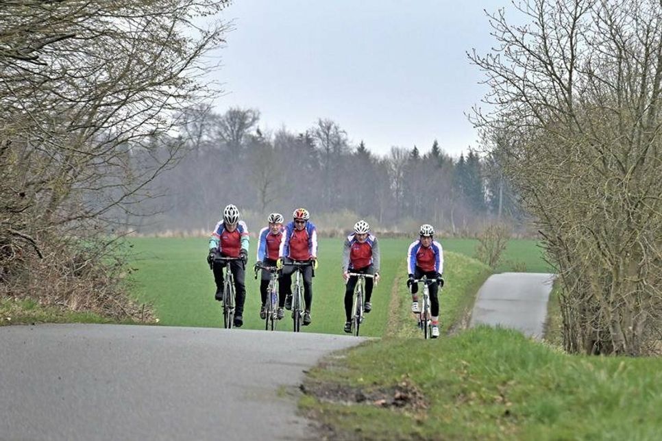 Auf und ab durchs Hügelland: Die Rennradgruppe des LTV Kiel-Ost schwärmt wieder aus und freut sich über Gleichgesinnte, die Spaß am gemeinsamen Training haben.