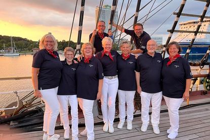 Ein abwechslungsreiches Programm, zu dem auch beliebte Weihnachtslieder gehören, versprechen die Ostseekrabben.