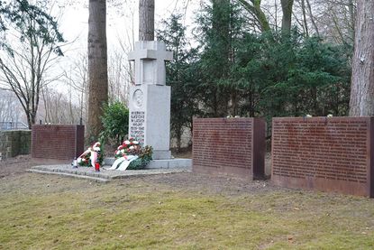 Die polnischen Kriegsgräber wurden neugestaltet und mit Namen versehen.