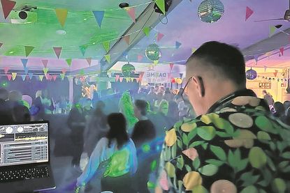 An jedem zweiten Samstag im Monat darf in Dahme wieder abgetanzt werden.