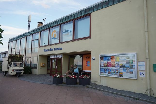 Nach Jahren der Debatten und des Stillstands soll das „Haus des Gastes“ wieder zu einem lebendigen Mittelpunkt des Tourismus in Dahme werden.