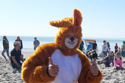 Ostereiersuche am Strand