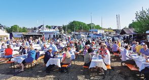 Genuss, Musik und Weinvielfalt über Pfingsten: Weinfest vom 21. bis 25. Mai im Niendorfer Hafen