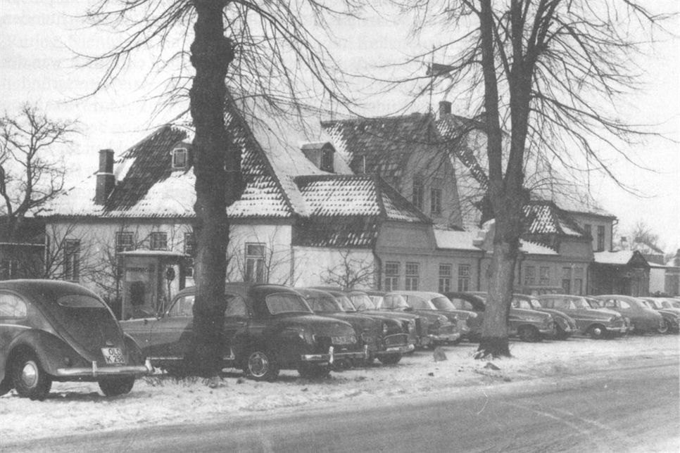 1721 wird der Klosterkrug erstmals an dieser Stelle erwähnt. In der Cismarer Amtszeit erlebte er eine Hochkonjunktur. Heute soll er in seiner alten Bauweise wieder hergestellt werden.