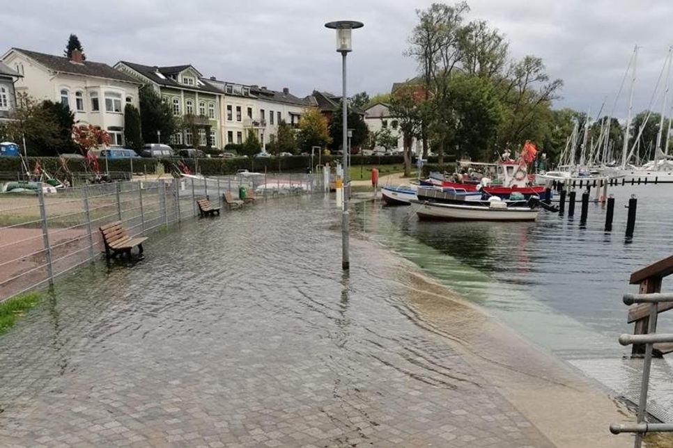 Ohne Gummistiefel ging hier nichts mehr.