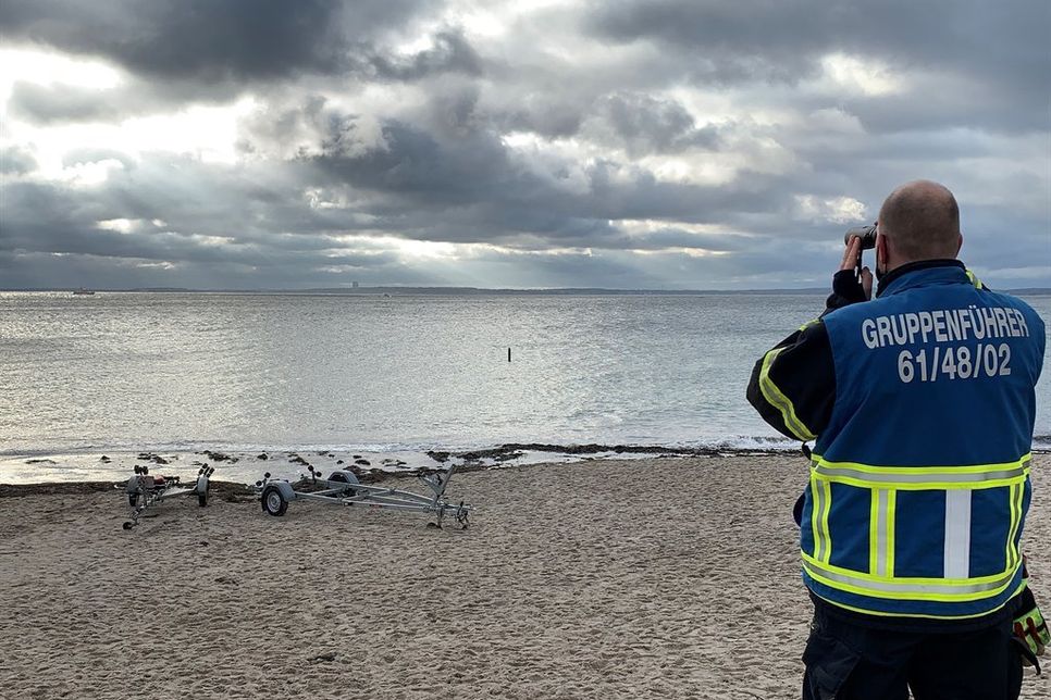 Neben Feuerwehr und DGzRS waren zahlreiche Rettungseinheiten an der Suche beteiligt.