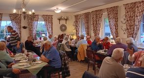 Kleine Auszeit bei Kaffee und Kuchen.