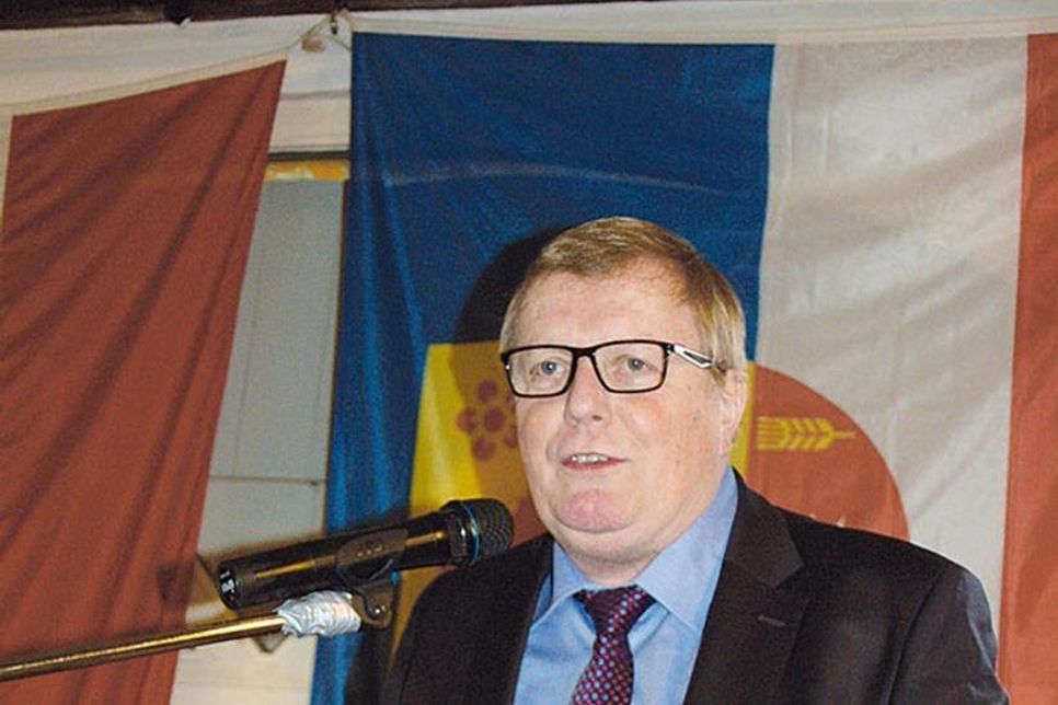 Landtagsabgeordneter Werner Kalinka hob die zunehmende Bedeutung des Öffentlichen Personennahverkehrs hervor.
